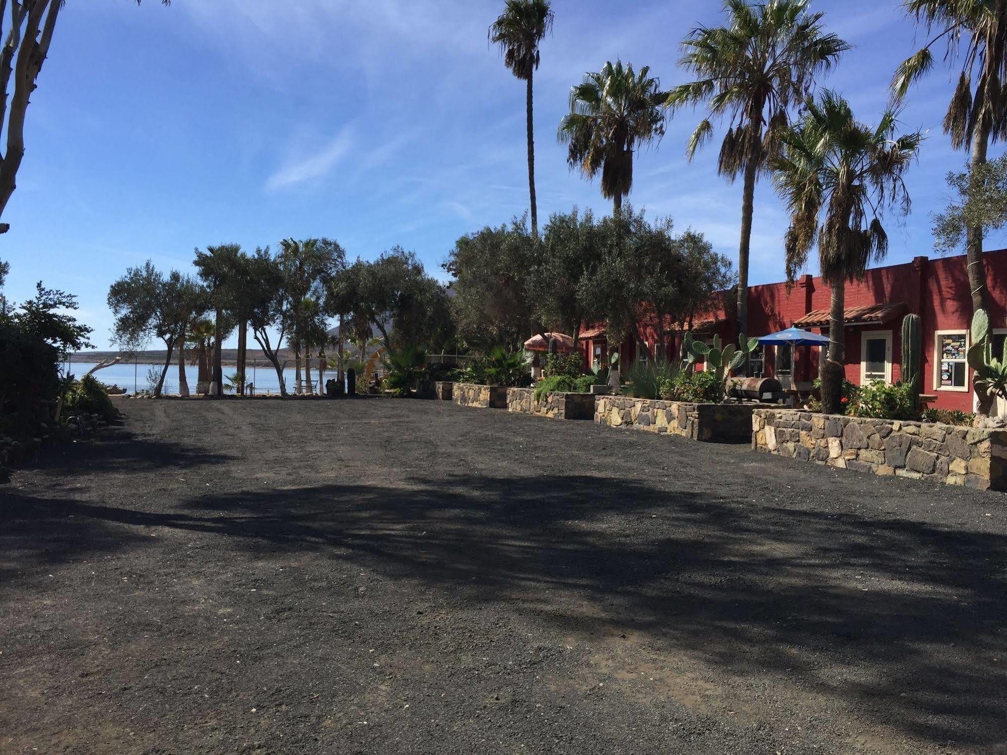 Old Mill Hotel San Quintin Bagian luar foto