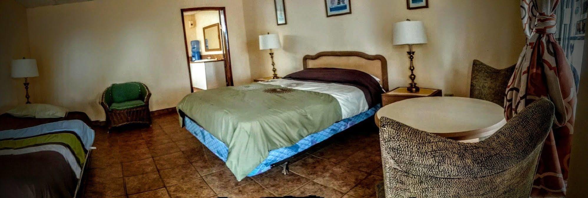 Old Mill Hotel San Quintin Bagian luar foto