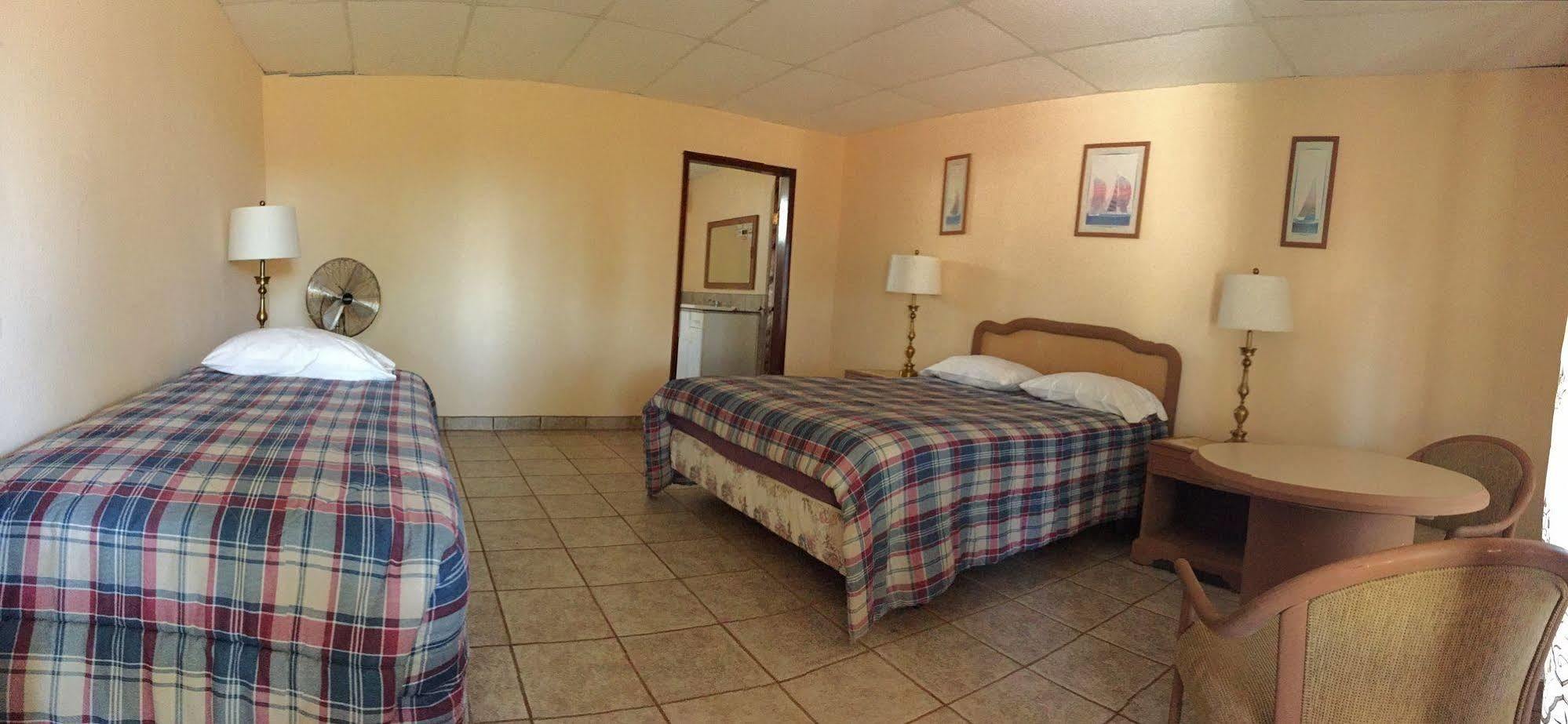 Old Mill Hotel San Quintin Bagian luar foto